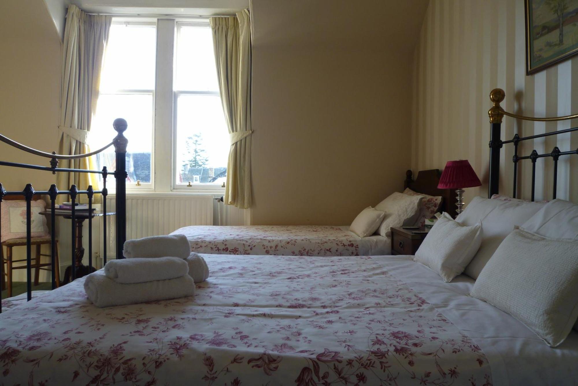 Grantown-on-Spey杜娜兰宾馆住宿加早餐旅馆 外观 照片